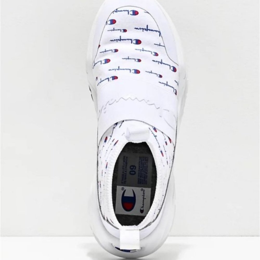 ✔️ #64 New w/Tags Champion Womens Rally Script Sneakers.